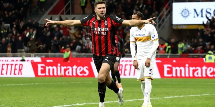 Fullkrug bën “djallin”, Milan mund Lecce-n, Allegri me “laps e letër”: Ja sa pikë duhen për Champions (VIDEO)