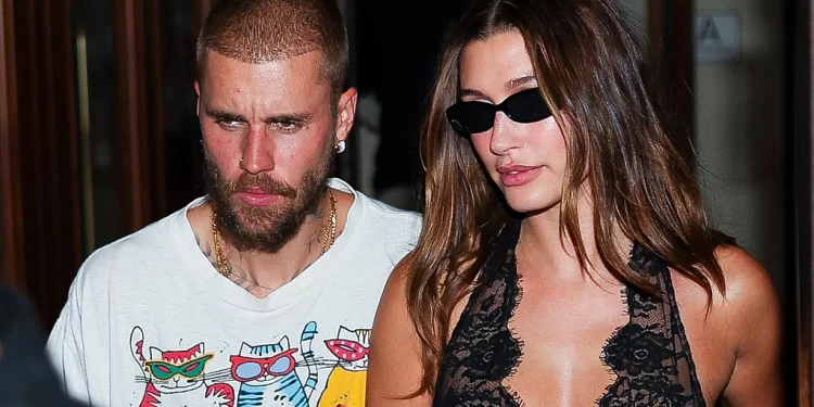 “Ata ishin bashkë…”/ Hailey dhe Justin festojnë 10 vite bashkë, fansat përmendin Selena Gomez