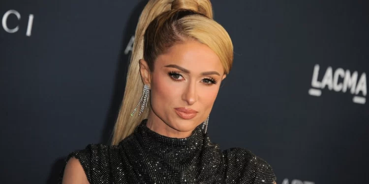 Paris Hilton për kasetën seksuale të publikuar: Njerëzit e quajtën skandal, por ishte abuzim