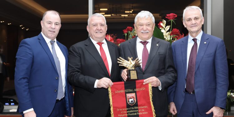 Presidenti Duka merr pjesë në Mbrëmjen Gala të 125-vjetorit të Federatës Hungareze të Futbollit