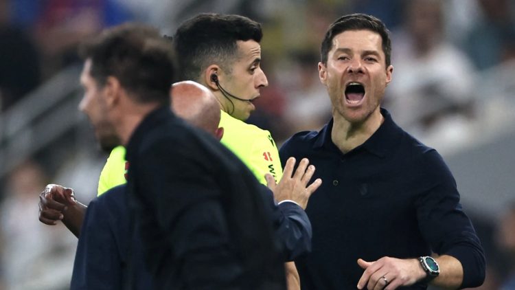 “Objektiv ishte finalja”, Alonso feston pas suksesit në derbi, Simone “driblon” temën Vinicius: Nuk mbaj mend asgjë (VIDEO)