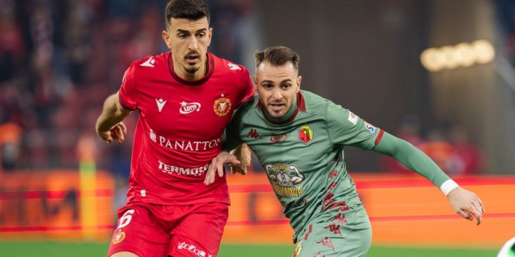 Panathinaikos në gjurmët e Shehut, pretendimet e Widzew Lodz