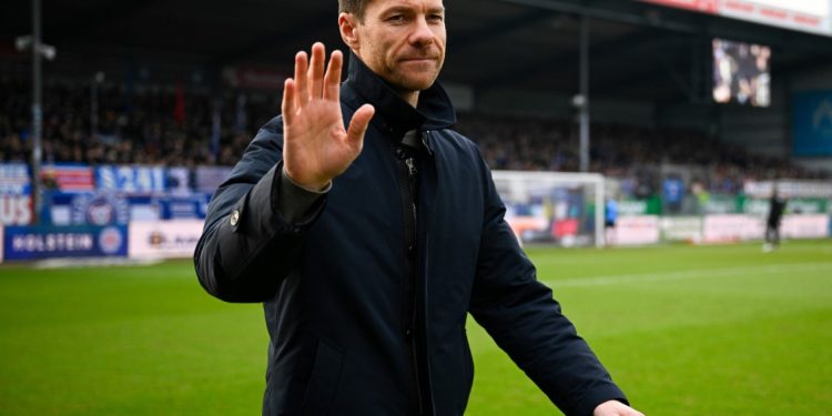 U largua nga Madridi, por Alonso mbetet në “modë”, e synojnë ekipe “big”