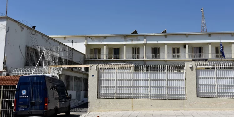 Sherr në burgun e ‘Koridhalos’, i dënuari grek vret shqiptarin