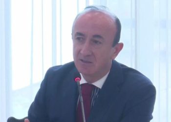 Dash Sula ‘betohet’ te Rama: Zoti kryeministër ju vlerësoj për vizionin! Atë që më dhe ti, s’ma dha partia ime! Ata më hodhën në rrugë