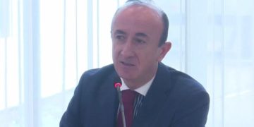 Dash Sula ‘betohet’ te Rama: Zoti kryeministër ju vlerësoj për vizionin! Atë që më dhe ti, s’ma dha partia ime! Ata më hodhën në rrugë