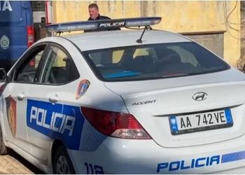 Po raportonte protestën, dhunohet gazetari në Vlorë, protestuesi në gjendje të dehur e goditi me grusht