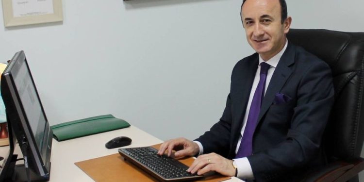 Dash Sula “zhduk” të gjitha shenjat që e lidhnin me Partinë Demokratike, pastron edhe profilin e tij në Facebook