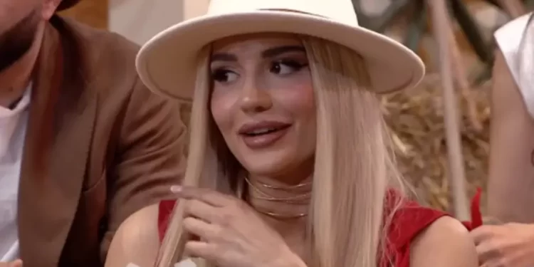 “Leje gruan se s’të bëri djalë…”/ Baby G trondit me rrëfimin, banorja tregon historinë e dhimbshme