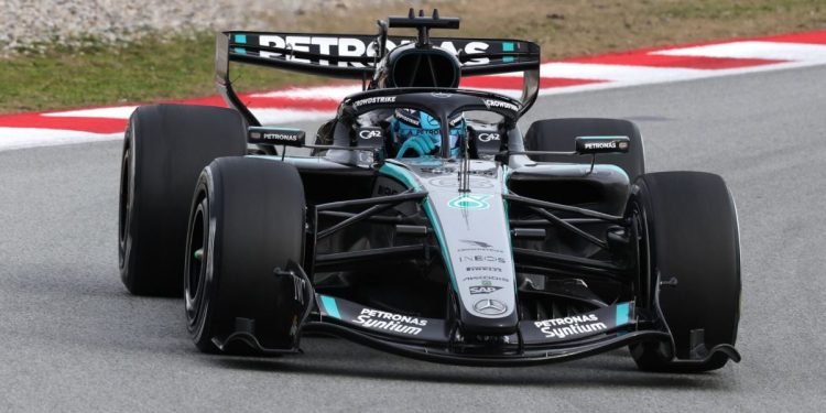 FORMULA 1/ FIA trondit Mercedesin, ndërhyn për të frenuar avantazhin e motorit