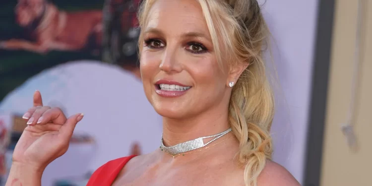 Britney Spears shet të drejtat për të gjithë katalogun e saj muzikor
