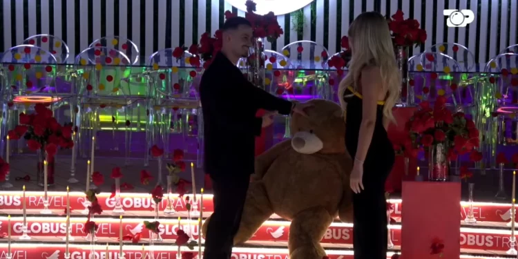 Mateo thyen “akullin” me Brikenën në BBVIP: Surprizë romantike dhe një përgjigje që ngjalli debate