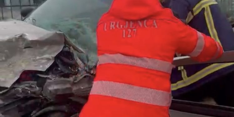 Aksident i rëndë në Tepelenë, 3 të plagosur