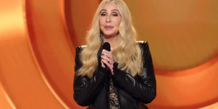 Cher bën gafën epike në Grammy 2026,shpall fitues artistin që ka ndërruar jetë prej 20 vitesh