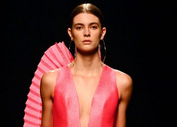 Humbje e papritur në botën e modës: Ndërron jetë në moshën 21-vjeçare modelja e njohur