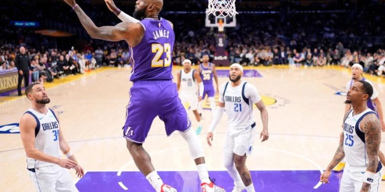 NBA, “gjyshi” LeBron James vendos një rekord unik (VIDEO)