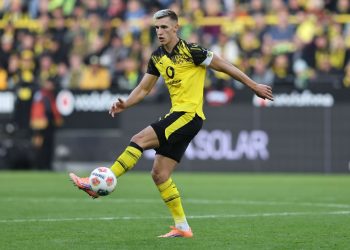 Në kërkim të një mbrojtësi, Real Madrid i “vë syrin” Nico Schlotterbeck të Dortmund