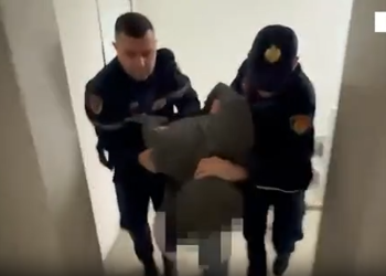 Kërkohej për vjedhje banesash, shihni si e arreston policia të riun nga Saranda (VIDEO)