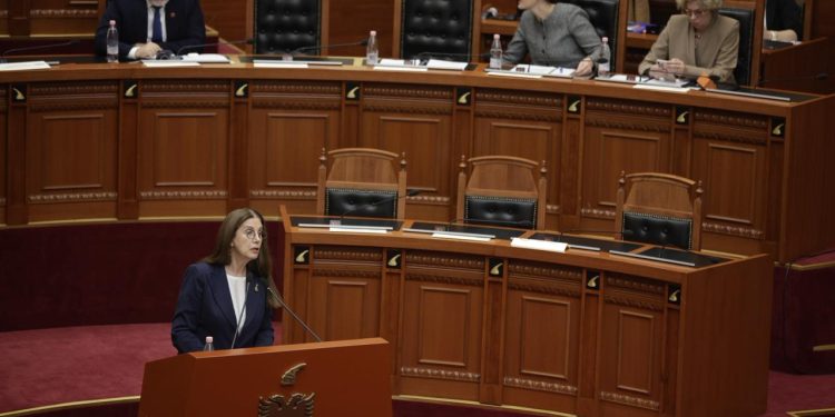 Kumbaro: Ky është plani kombëtar për parandalimin e dhunës dhe bullizimit në shkolla