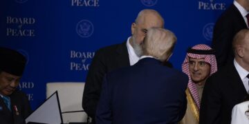 Baton Haxhiu: Politika kërkon bole, jo britma