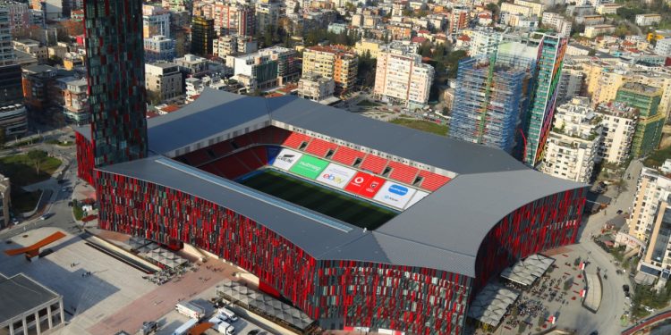 Kushte perfekte, derbi Partizani-Tirana sjell “pranverën”