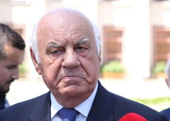 Ish-presidenti Alfred Moisiu shtrohet në spital