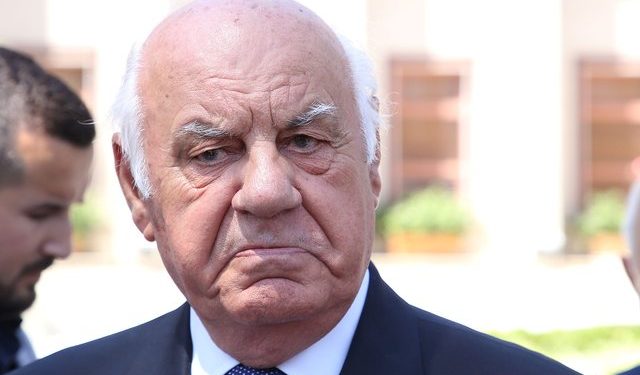 Ish-presidenti Alfred Moisiu shtrohet në spital