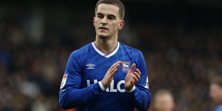 VIDEO/ I harruar nga Sylvinho, eurogol i Mehmetit me Ipswich