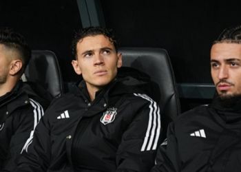 Asllani gati për Besiktas pas pezullimit, trajneri mendon për aktivizimin si titullar