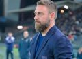 “Ky s’është futboll, rregullorja është shtrembëruar”, De Rossi i mërzitur: Genoa nuk e meritoi humbjen ndaj Napolit