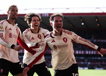 Fitore “in-extremis”, Liverpool “prek” vendin e 4, Slot kritikon të tijët: Ndeshja më e dobët