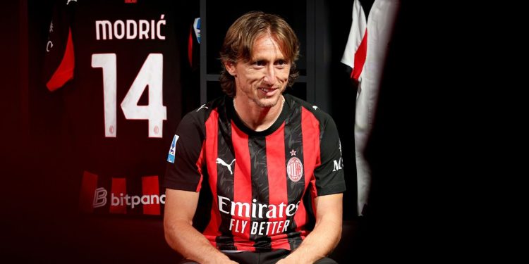 Milan dashurohet pas Modric, gati rinovimi i kontratës – Balkanweb.com – News24