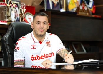 ZYRTARE/ Rey Manaj prezantohet te Sivasspor, kontratë deri në 2029 – Balkanweb.com – News24
