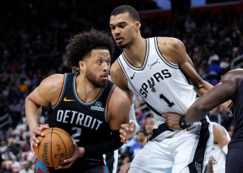 NBA/ Spurs “thyen” Detroit, San Antonio hedh kandidaturën për titull, 9 fitore radhazi