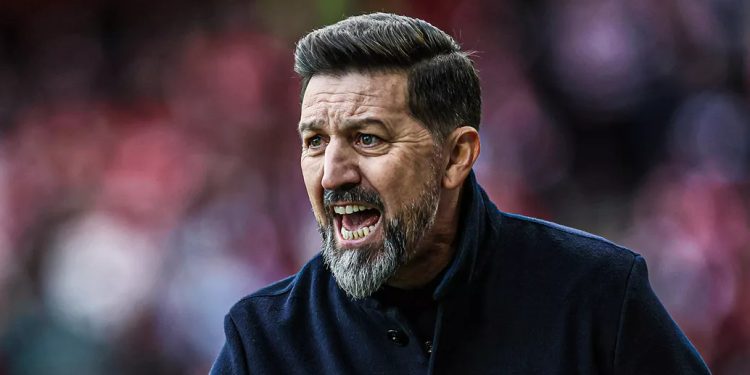 Klubi belg “i tregon derën” Hasit, zyrtarizohet largimi i trajnerit