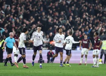 West Ham ndal United, Sesko i shpëton në limite, tifozi unik ngel pa qethur