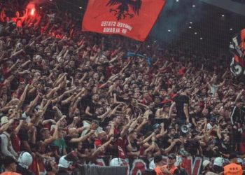 “Ndaj Polonisë nuk ka bileta për tifozët e vërtetë…”, ‘Tifozat Kuq e Zi: Ky përjashtim s’është rastësi, pasi ne nuk heshtëm