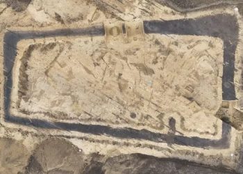 Arkeologët zbulojnë një tunel misterioz nëntokësor në Gjermani