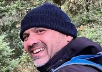 Alpinistin e pickoi bleta teksa bënte ngjitje në mal, humb jetën