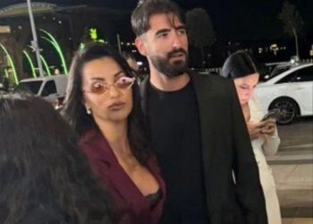 Xhonatan Islami flet për herë të parë pas ndarjes nga Roza Lati