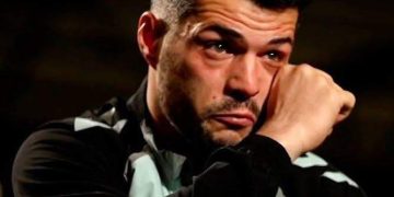 “Qëndronim 18 orë vetëm”/ Me lot në sy, Granit Xhaka rrëfen fëmijërinë: Në moshën 4-vjeçare mbaja çelësin e shtëpisë