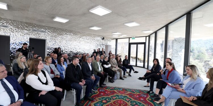 Hapet në Përmet Qendra Multifunksionale e Vjosës, Kumbaro: Një xhevahir i ri për qytetin dhe Parkun Kombëtar