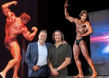 Djali i Arnold Schwarzenegger, Joseph Baena, fiton titullin e parë në bodybuilding