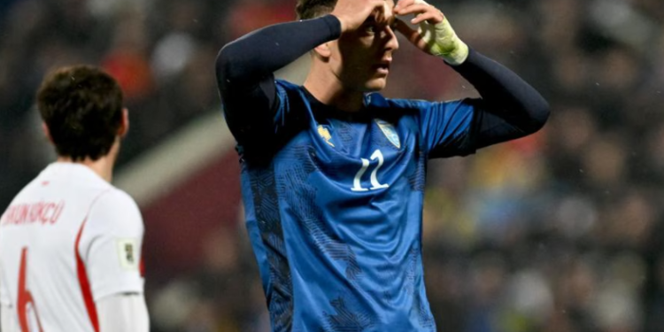 VIDEO/ Kosovë dinjitoze në pjesën e parë, traversa ndal Asllanin në “Fadil Vokrri”