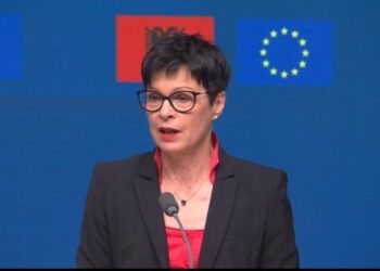 Marta Kos: Shqiptarët të heqin korrupsionin nga mendja, ndryshimi vjen edhe nga shoqëria