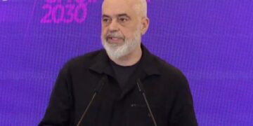 Rama: Nëse çmimi i naftës kalon vlerën 220 lekë, do ulet me 20% akciza