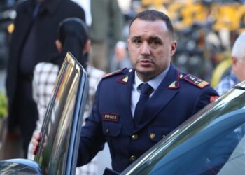 Çfarë ndodh pas largimit të Prodës. Si do të zgjidhet drejtori i ri