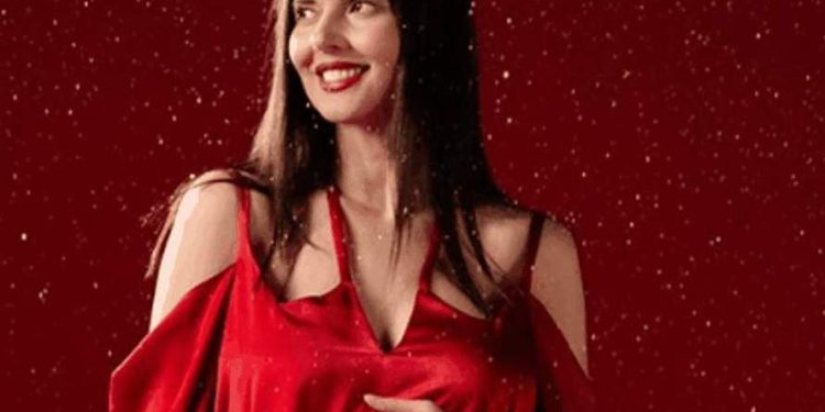 Agnesa Vuthaj nis një kapitull të ri në jetë, bëhet nënë për herë të parë