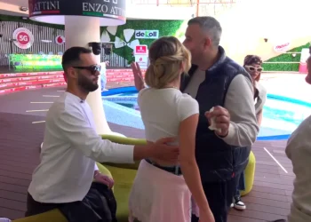 “Mos më prek!”/ Çfarë ndodhi?! Selin shpërthen në lot pas debatit me Rogertin