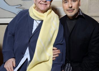 Burri i Elton John flet për shëndetin e tij mendor: “Nuk është e lehtë për të, por po lufton”